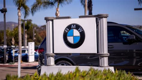 Bmw of carlsbad - BMW Dealership Near Oceanside, CA. In just a quick 15 mile drive south on I-5 from Oceanside, you'll find BMW of Encinitas. Visit our showroom and explore new models like the BMW X3 SAV, 330i Sedan, M8 Coupe and many more. At BMW of Encinitas, we are committed to providing you with a one of kind car shopping experience from start to finish. 